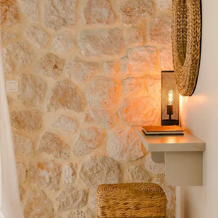 Lithos Willa Vlachata