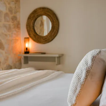 Lithos Willa Vlachata